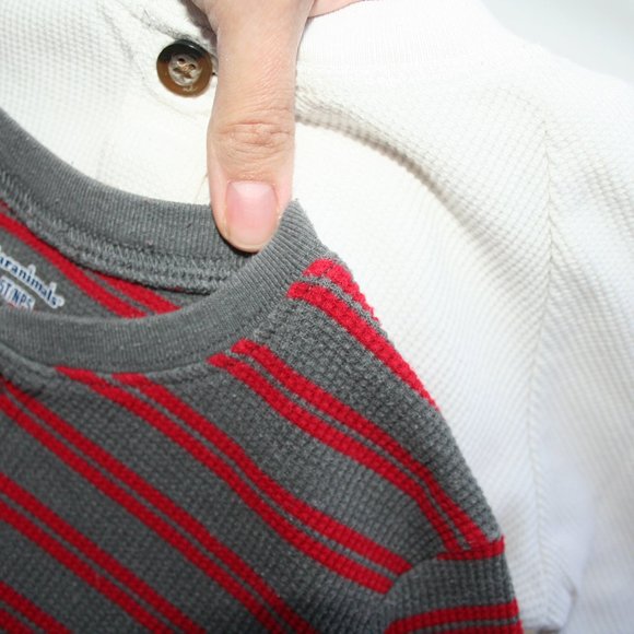 ❄️5T BOY WAFFLE KNIT THERMAL LONG SLEEVE SHIRT LOT of 2 SHIRTS WARM EUC LAYERING - Picture 10 of 16